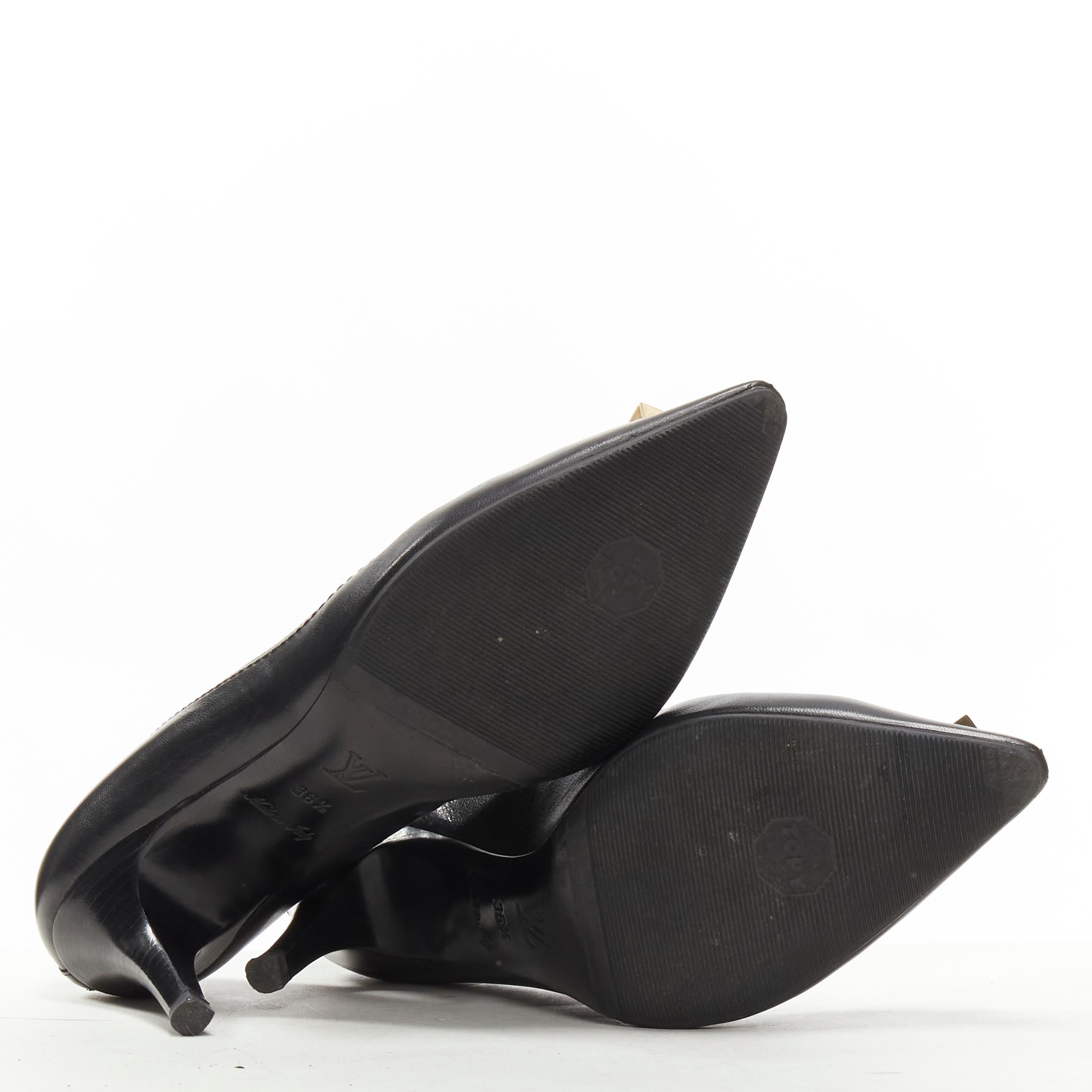 LOUIS VUITTON gold LV dice charm black leather mid heel pump EU36.5 For Sale 5