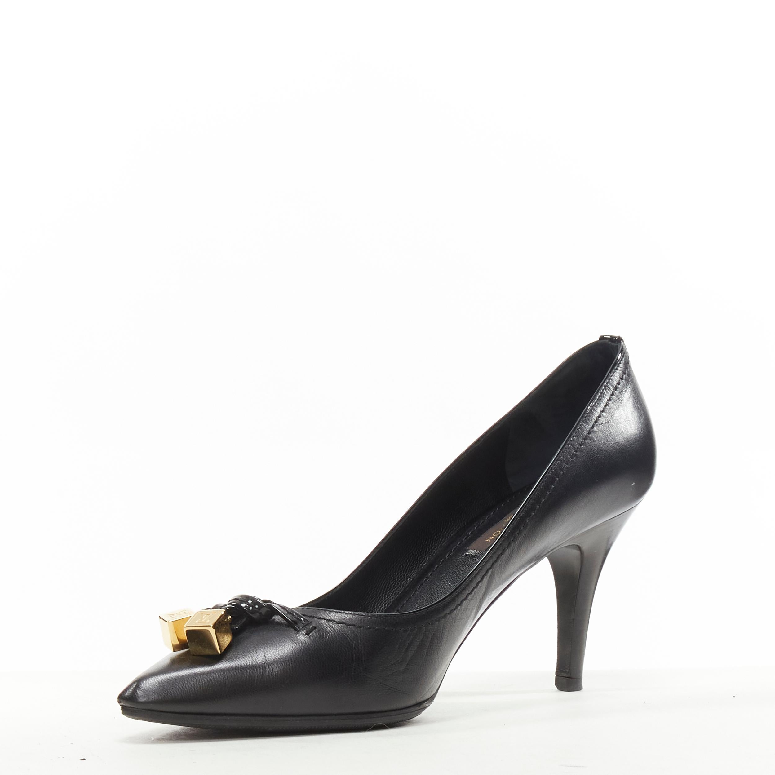 LOUIS VUITTON gold LV dice charm black leather mid heel pump EU36.5 In Good Condition For Sale In Hong Kong, NT