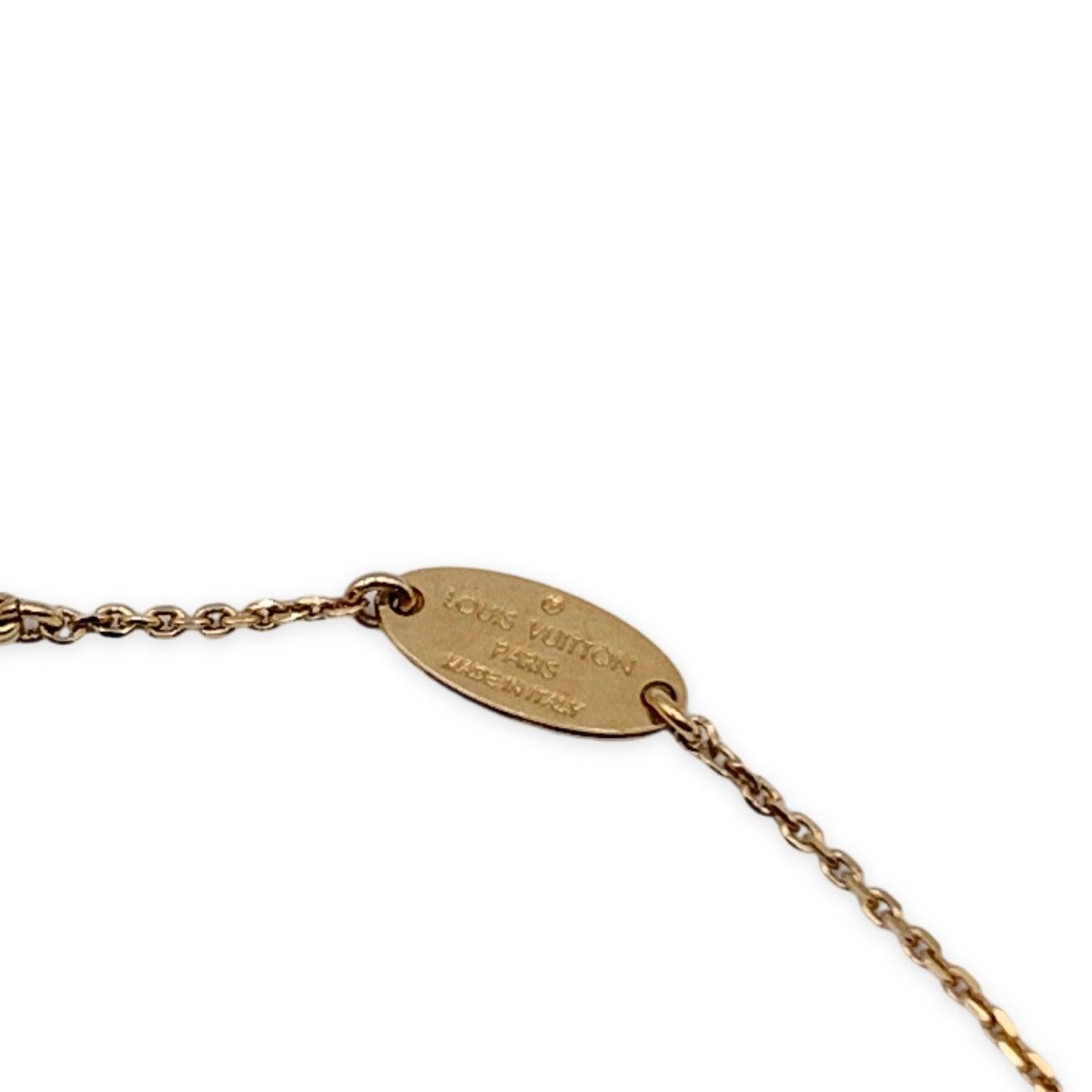 Women's Louis Vuitton Gold Metal LV & Me Letter Pendant Necklace For Sale