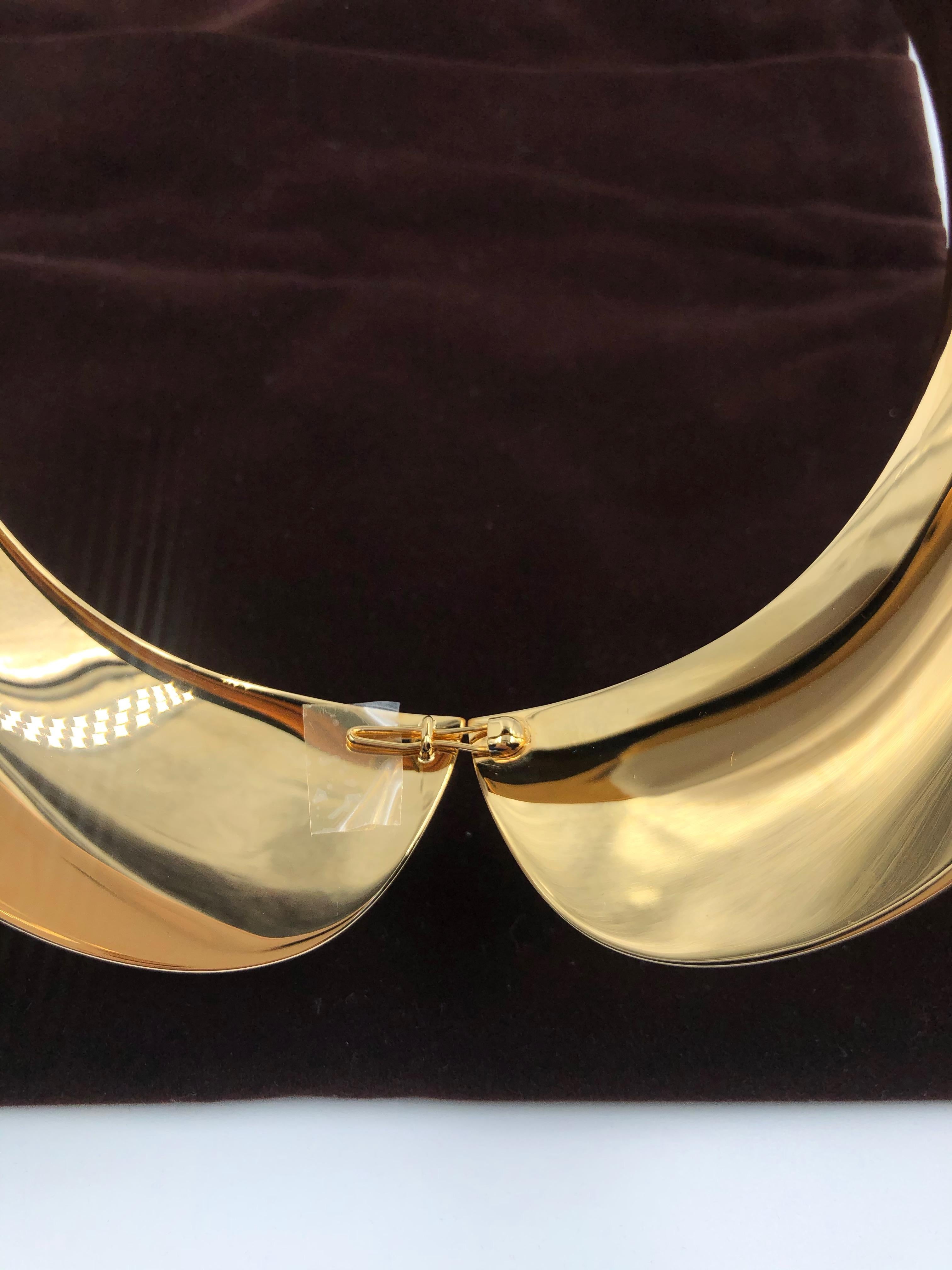 Louis Vuitton Marc Jacobs Runway Collection Gold Metal Collar In Excellent Condition For Sale In Los Angeles, CA
