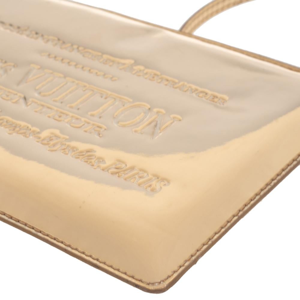 Louis Vuitton Gold Miroir Inventeur Pochette Plat Pochette Bag In Good Condition In Dubai, Al Qouz 2