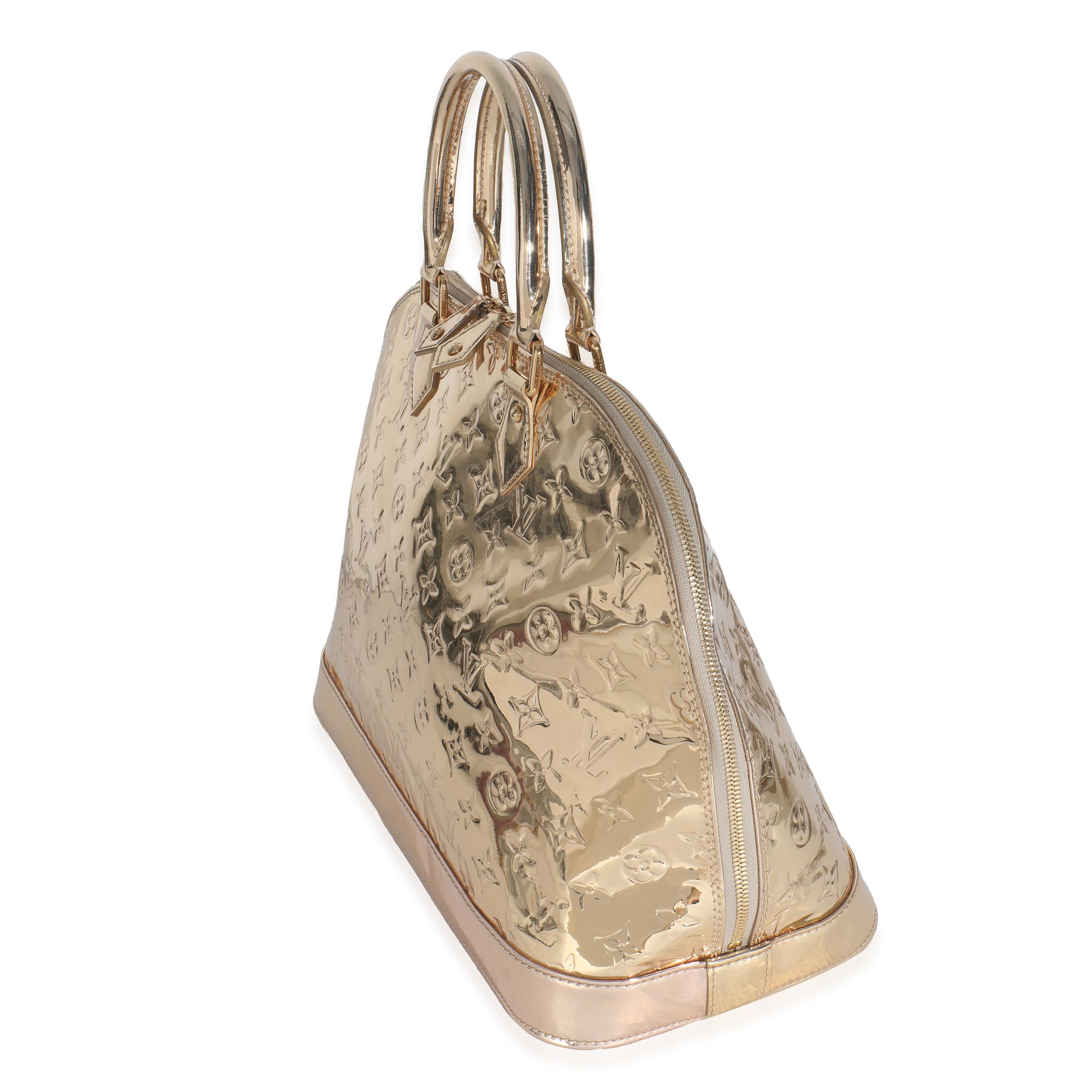 Louis Vuitton Gold Monogram Miroir Alma GM Bon état - En vente à New York, NY
