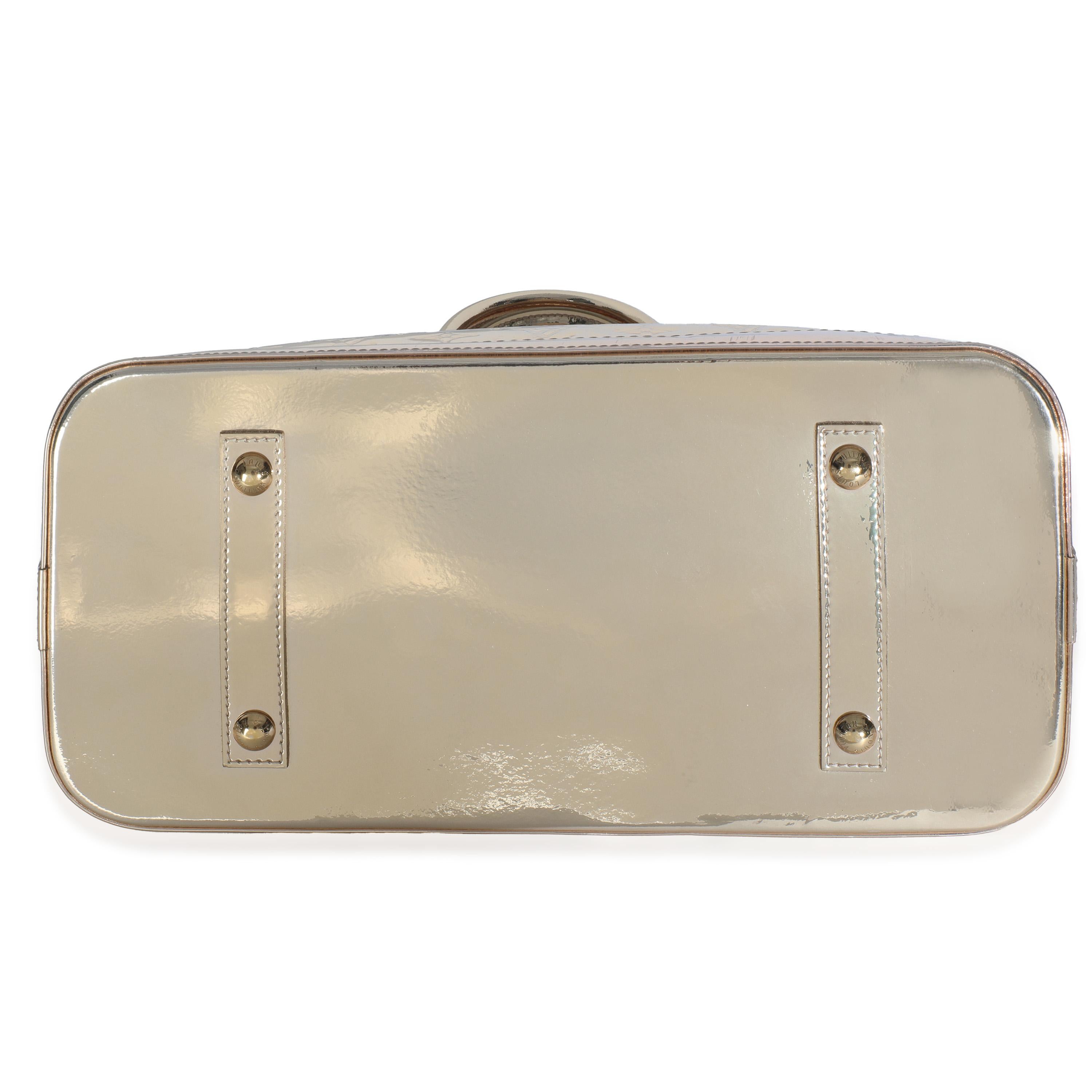 Louis Vuitton Gold Monogram Miroir Alma GM en vente 2