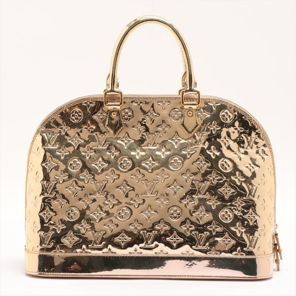 Louis Vuitton Gold Monogram Vernis Miroir Alma GM Dome Bag 3lv917 In Good Condition In Dix hills, NY