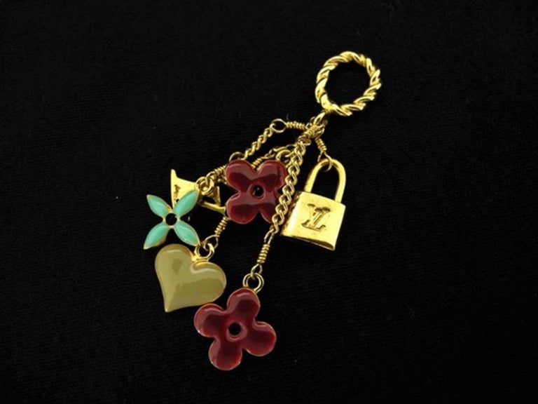 Louis Vuitton Gold Sweet Monogram Heart Lock Keychain 211135 Charm