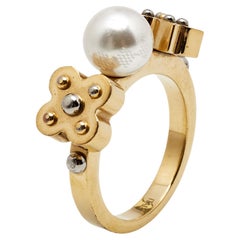 Louis Vuitton Fashion Rings - 11 For Sale at 1stDibs
