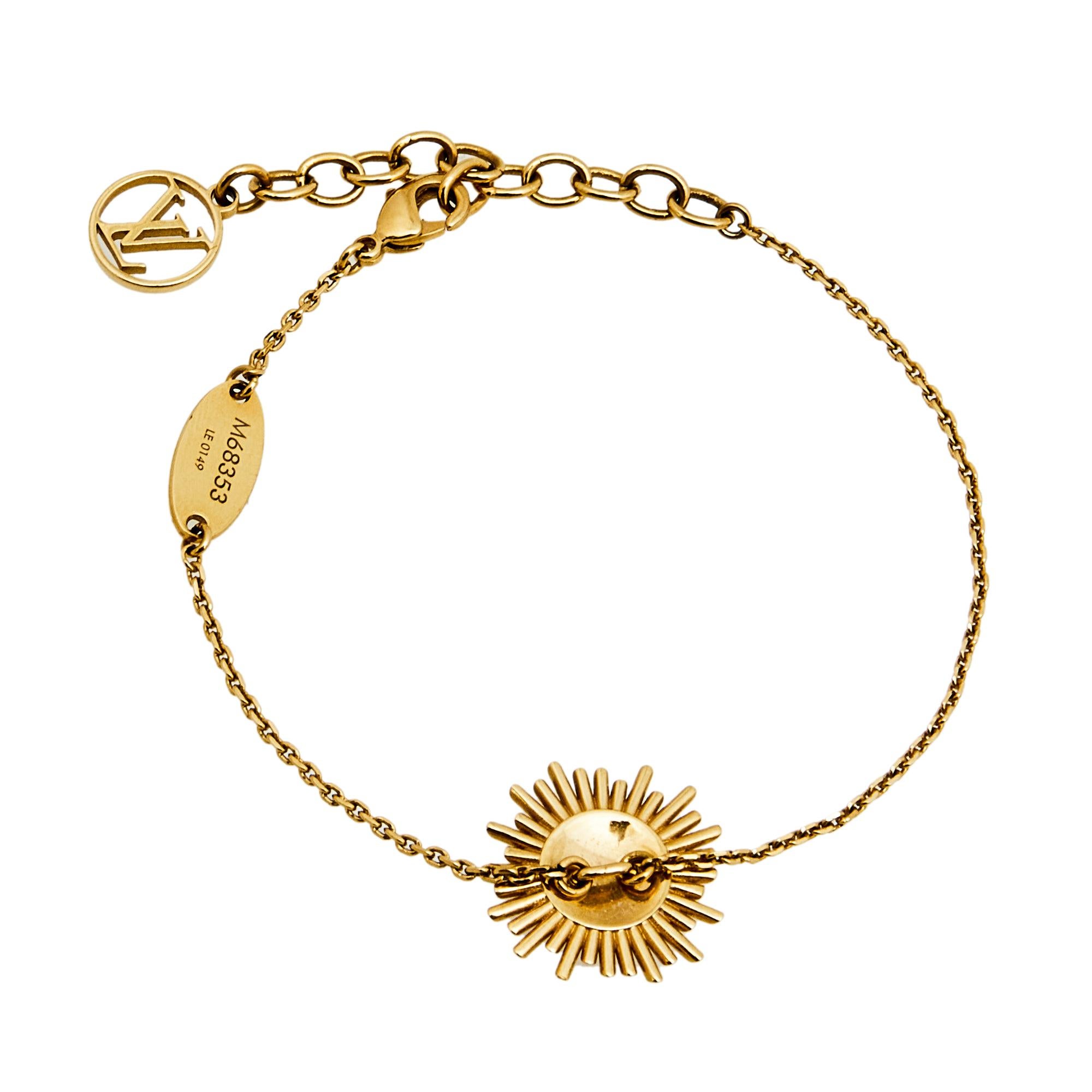 Louis Vuitton Gold Tone Metal Bracelet In Good Condition In Dubai, Al Qouz 2