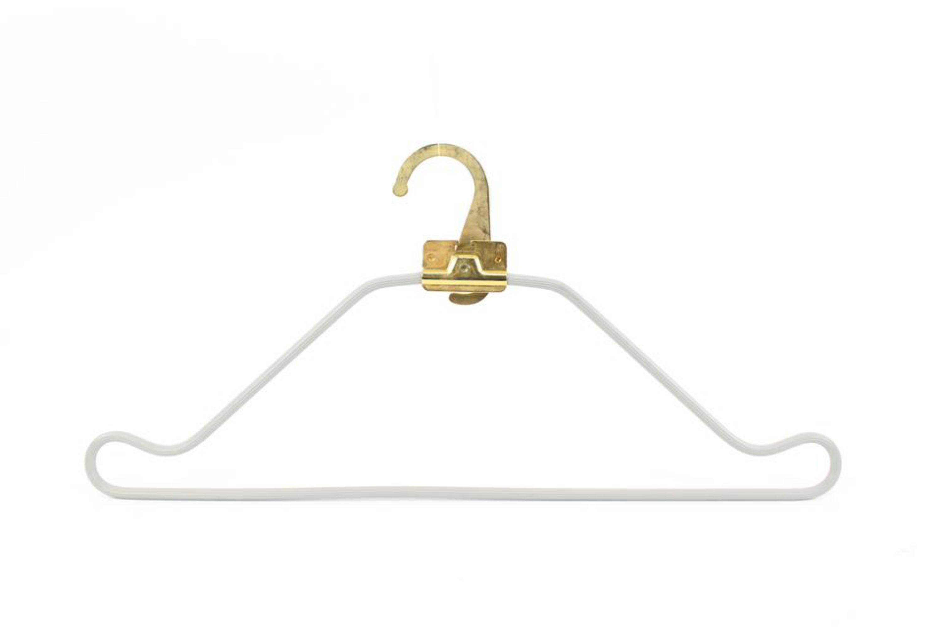 Louis Vuitton Gold x Grey Retractable Hanger 14lv323s In Good Condition For Sale In Dix hills, NY