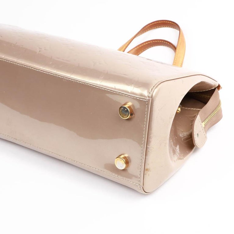 Women's LOUIS VUITTON Golden Leather Bréa Bag For Sale