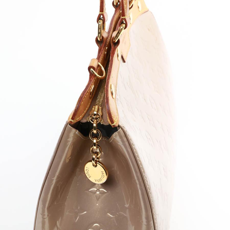 Women's LOUIS VUITTON Golden Leather Bréa Bag