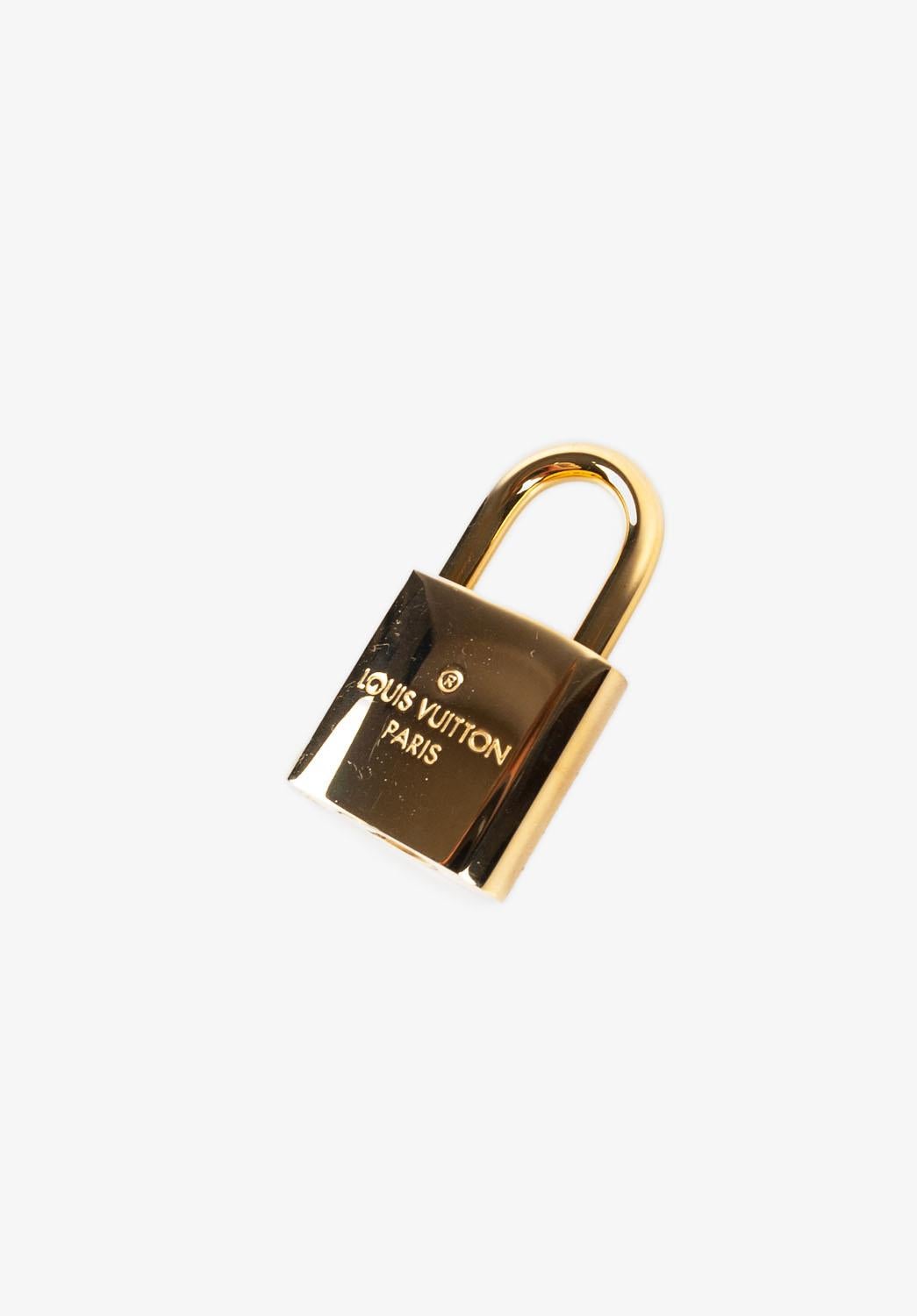 Louis Vuitton Golden Locker Lock, S1165 In New Condition For Sale In Kaunas, LT