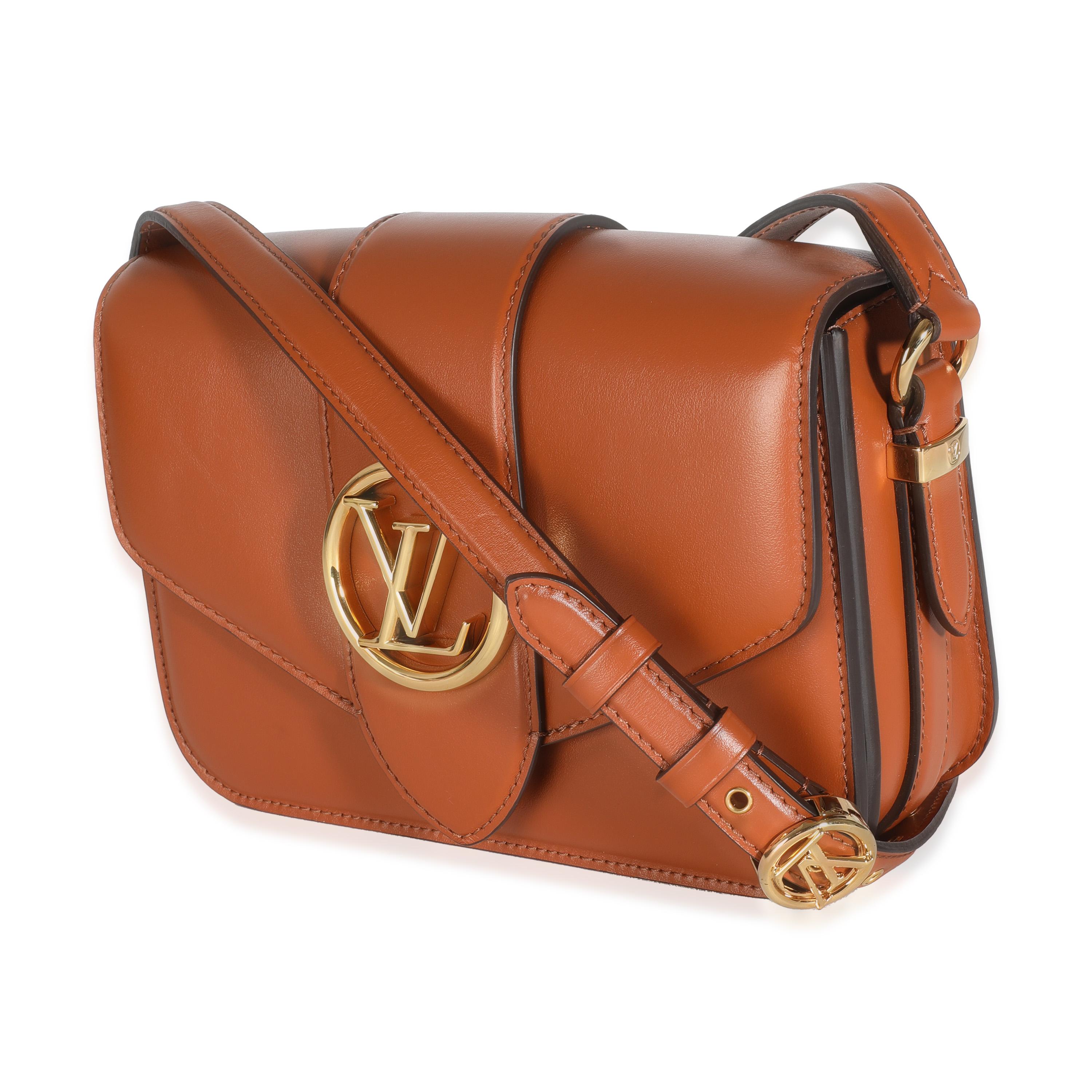 Louis Vuitton Golden Siena Smooth Calfskin LV Pont 9 In Excellent Condition For Sale In New York, NY