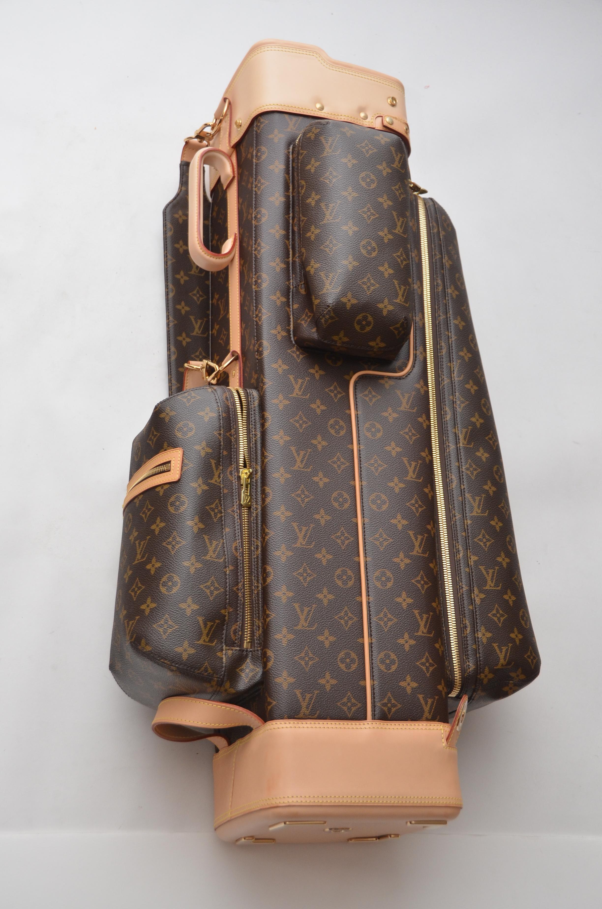 LOUIS VUITTON Golf Bag Monogram Limited Edition  Mint  Suggested Retail  $22, 000 3