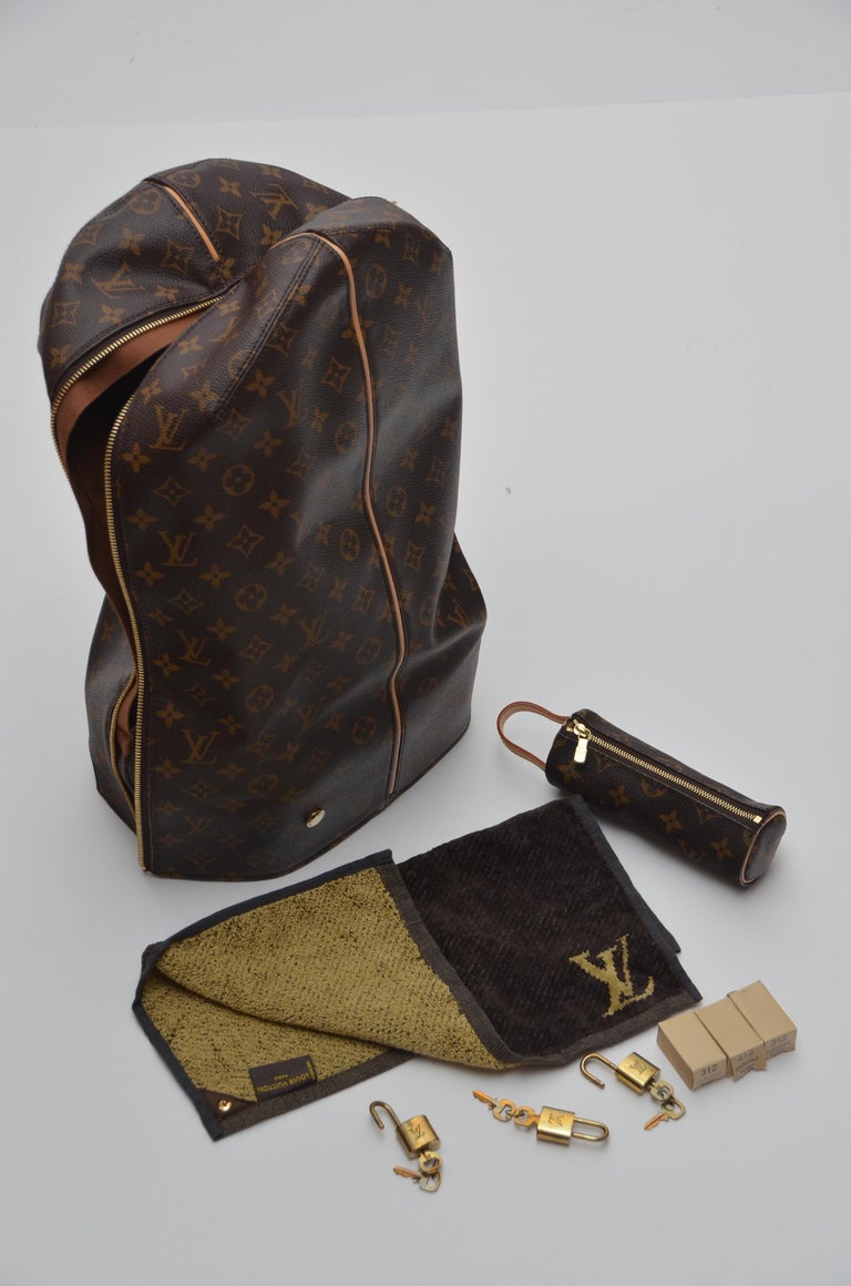 LOUIS VUITTON Golf Bag Monogram Limited Edition Mint Suggested Retail $22,  000 at 1stDibs