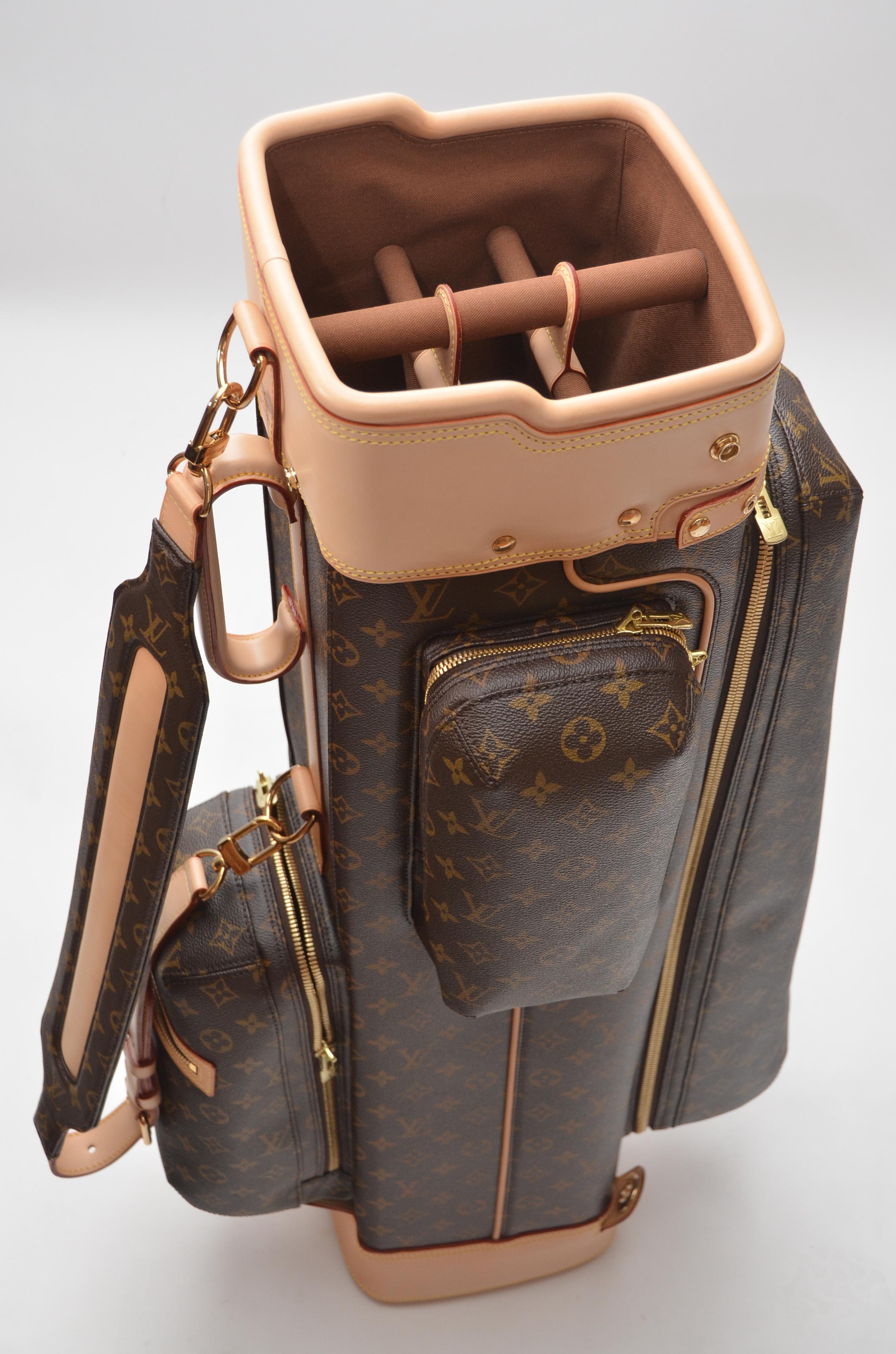 LOUIS VUITTON Golftasche Monogram Limited Edition Mint Empfohlener Verkaufspreis $22.000 für Damen oder Herren