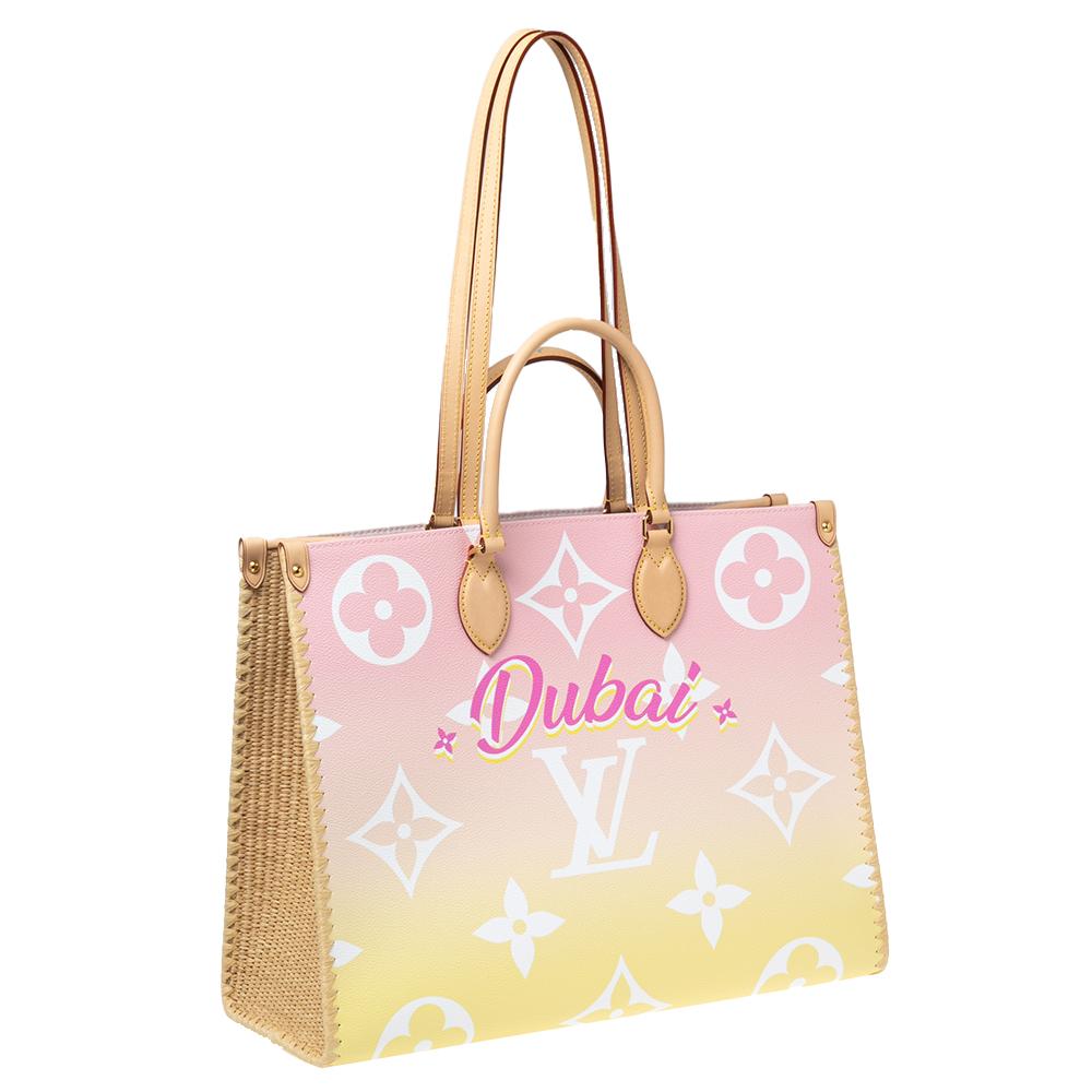 Louis Vuitton Gradient Pastel Monogram Giant Coated Canvas And Raffia Onthego GM In New Condition In Dubai, Al Qouz 2