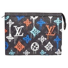 Louis Vuitton Graffiti Monogram Eclipse Canvas Pochette Voyage MM