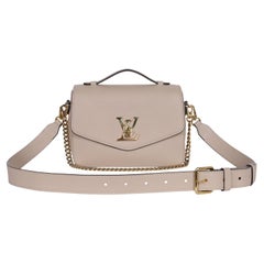 LOUIS VUITTON Grained Calfskin Lockme Oxford Beige Tan