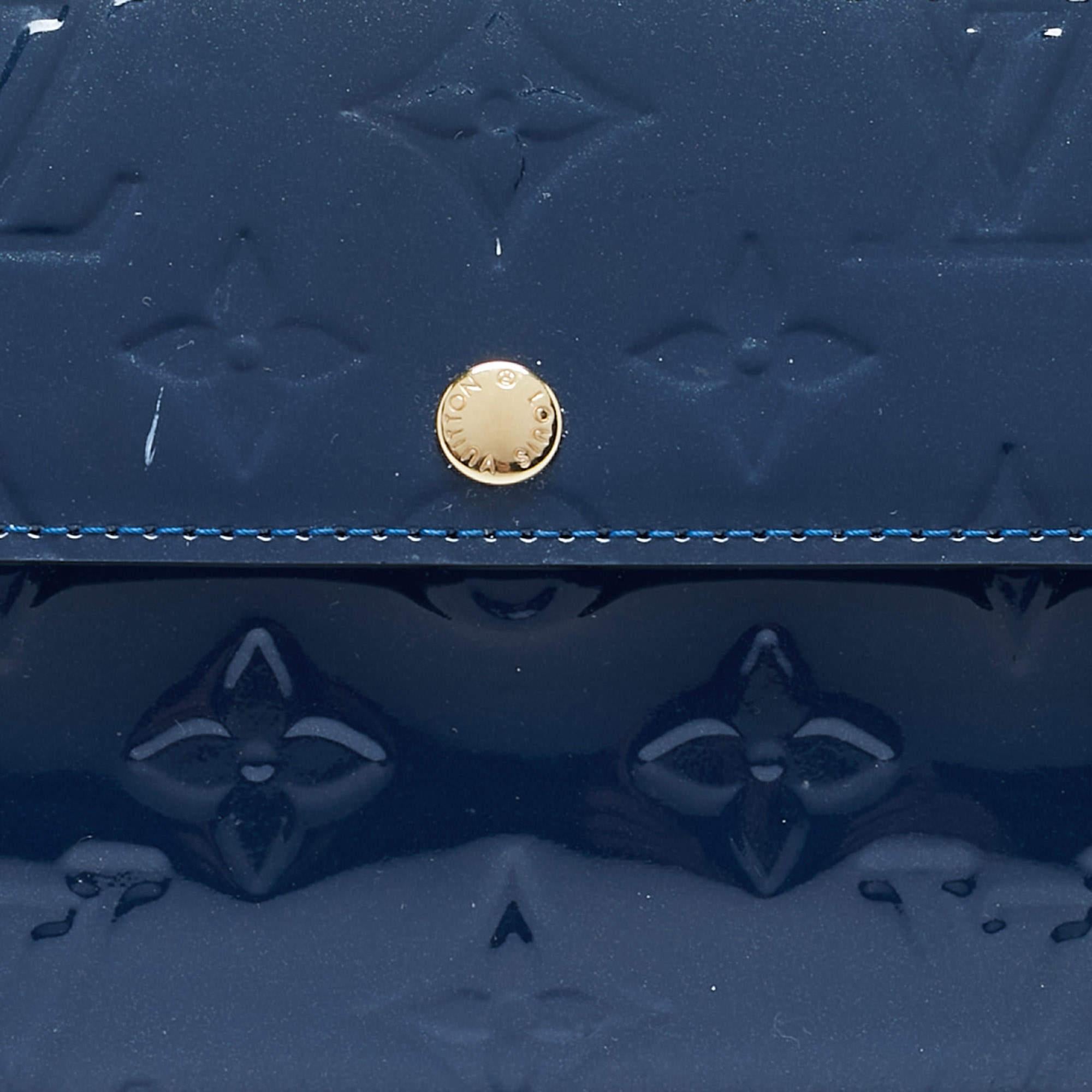 Louis Vuitton Grand Blue Monogram Vernis Sarah Wallet For Sale 2