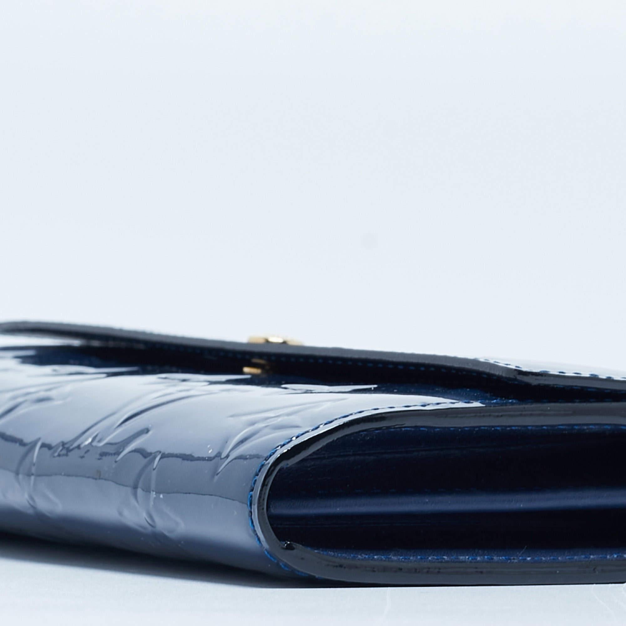 Louis Vuitton Grand Blue Monogram Vernis Sarah Wallet For Sale 4