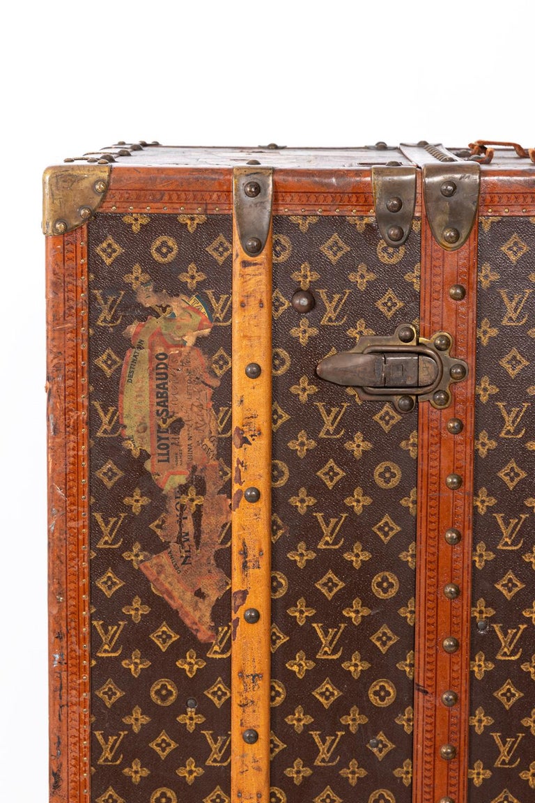 Sold at Auction: Louis Vuitton, A vintage travellers suitcase