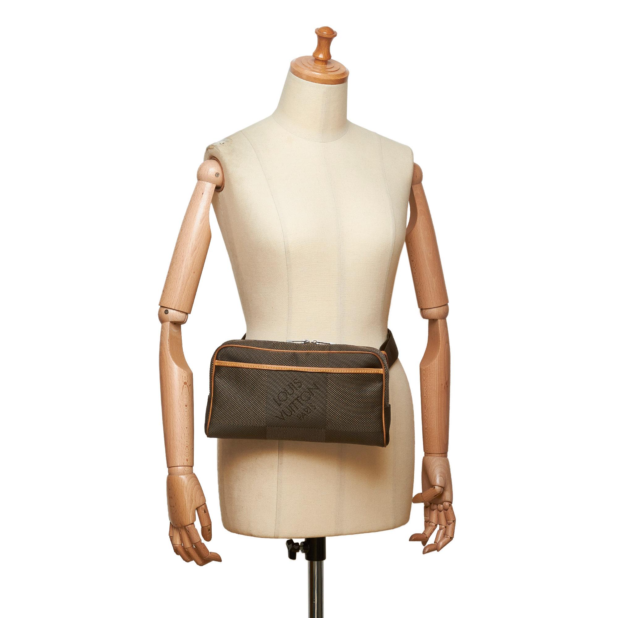 Louis Vuitton Gray Damier Geant Acrobate Waist Bag For Sale 9