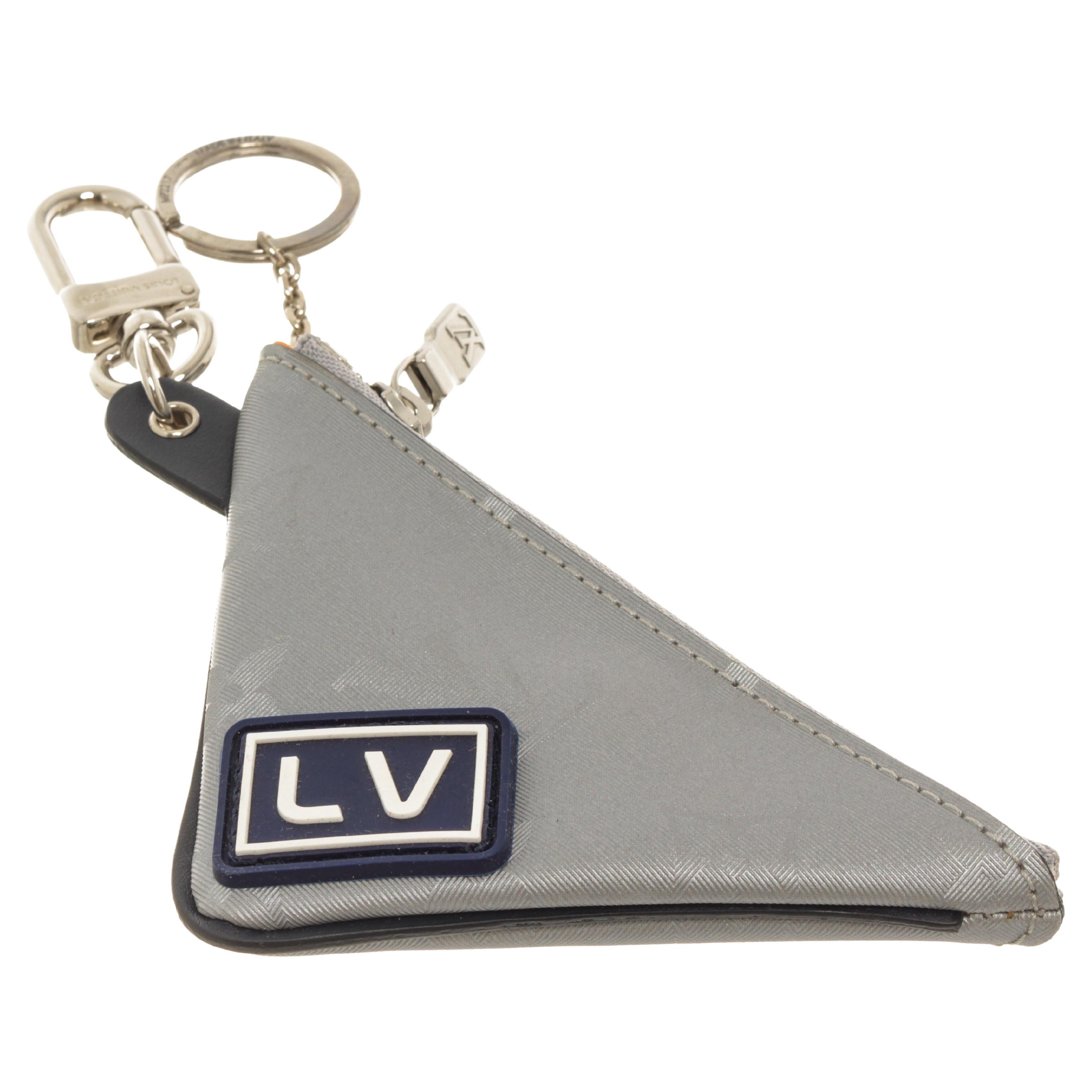 Louis Vuitton Grey Monogram Canvas Triangle Key Pouch For Sale at 1stDibs