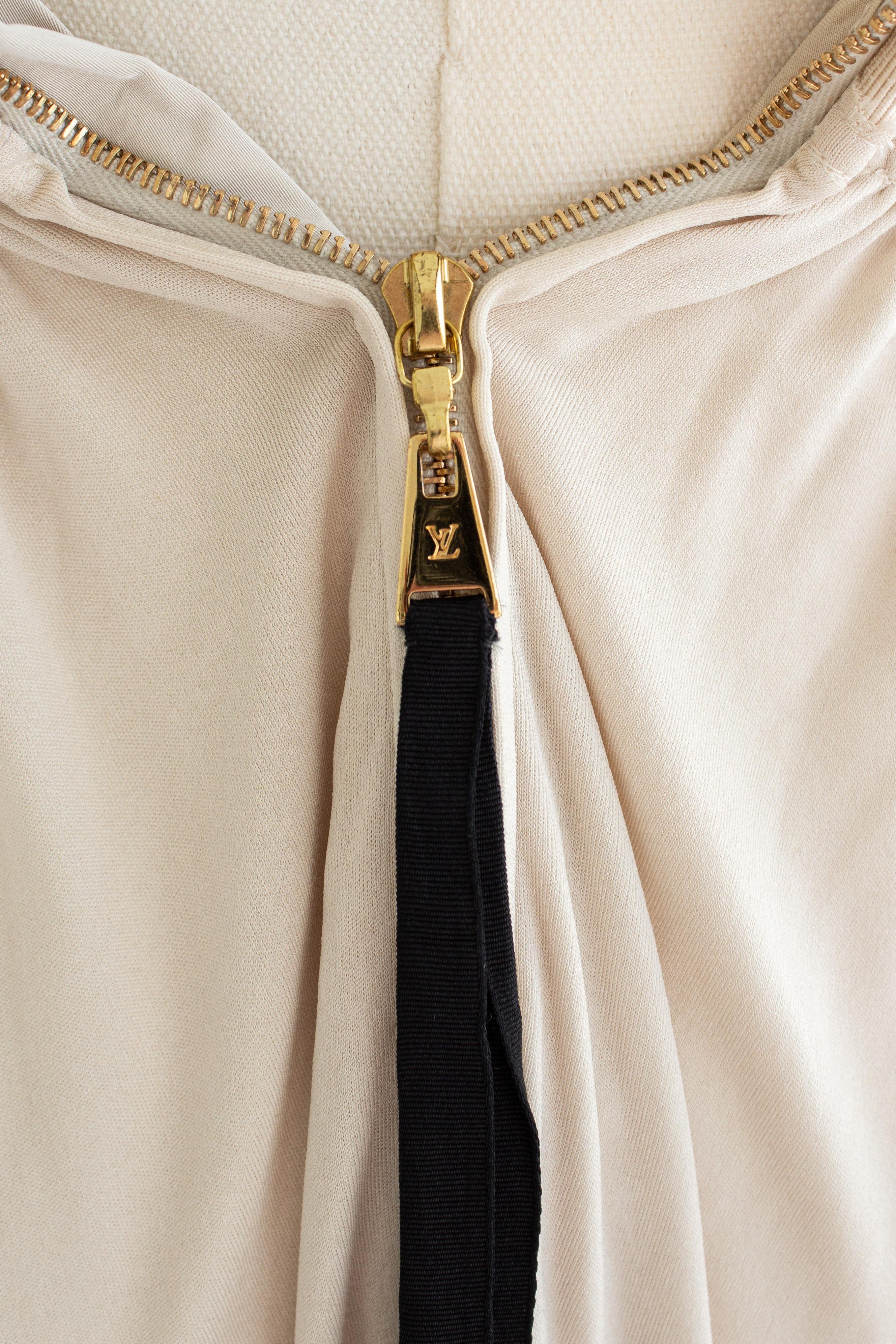 Louis Vuitton Grecian Haferflocken Beige plissiertes Abendkleid im Angebot 4