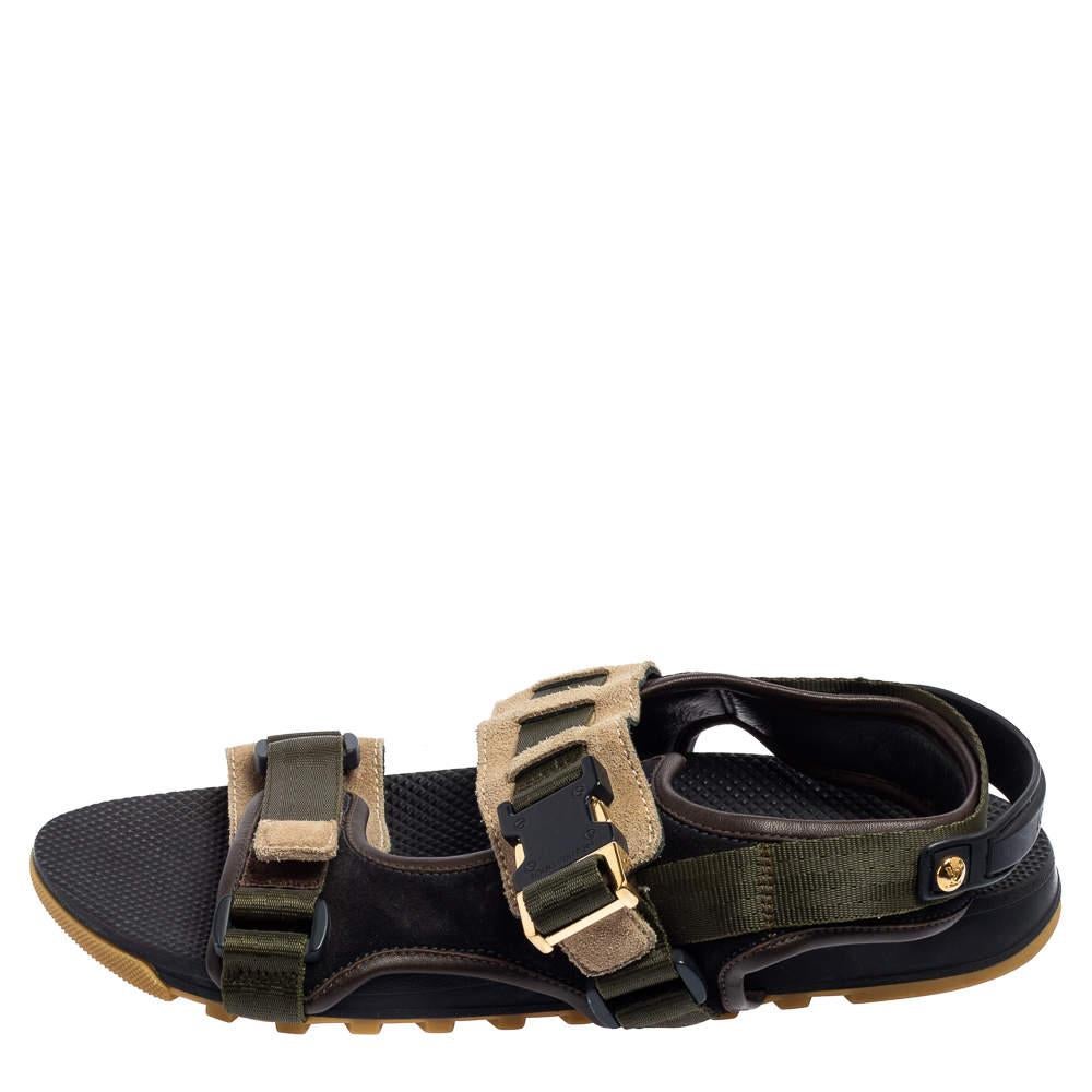 This pair of Louis Vuitton sandals can be your ideal companion for a casual ensemble. They are made from a blend of quality materials and equipped with buckles and robust soles.

