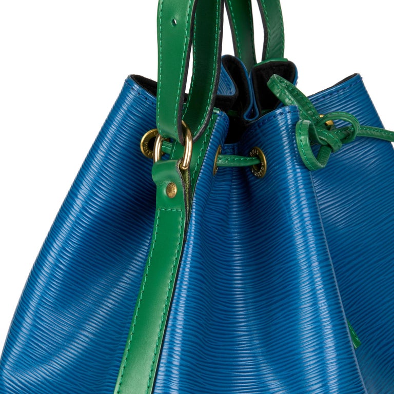 Blue Louis Vuitton Epi Bicolor Petit Noe Bucket Bag – Designer Revival