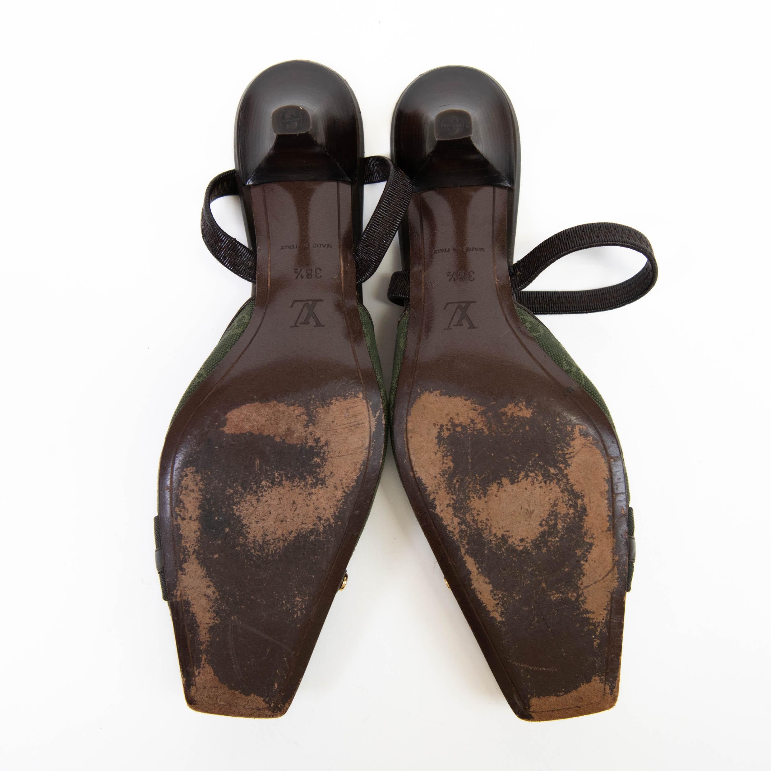 Louis Vuitton Bombas de lona y piel verde/marrón con monograma Mini Lin 38,5 Negro