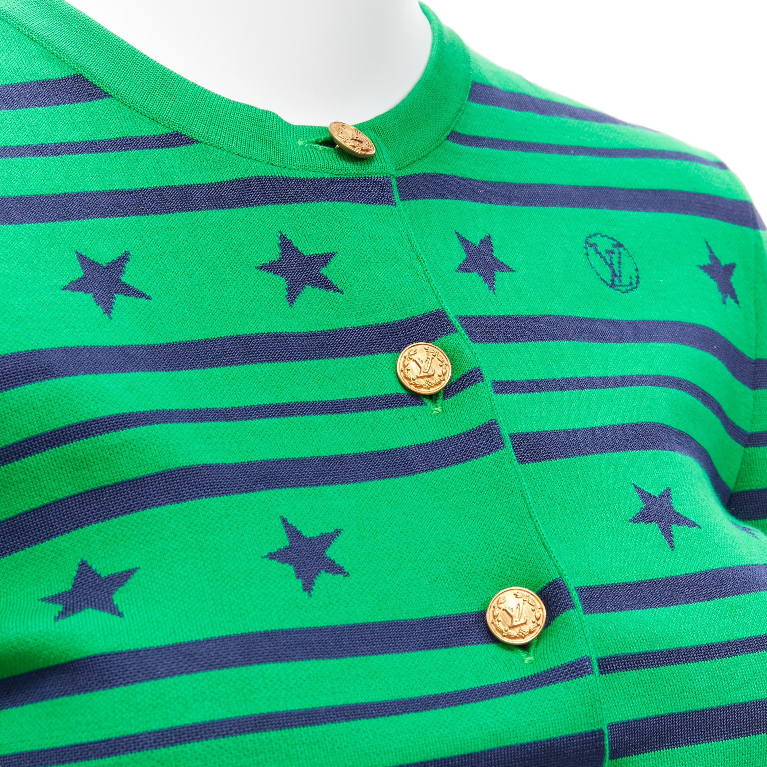 LOUIS VUITTON green cotton silk star logo striped cropped cardigan XS
Reference: AAWC/A00461
Brand: Louis Vuitton
Designer: Nicolas Ghesquiere
Material: Cotton, Silk, Blend
Color: Green, Blue
Pattern: Striped
Closure: Button
Extra Details: Gold-tone