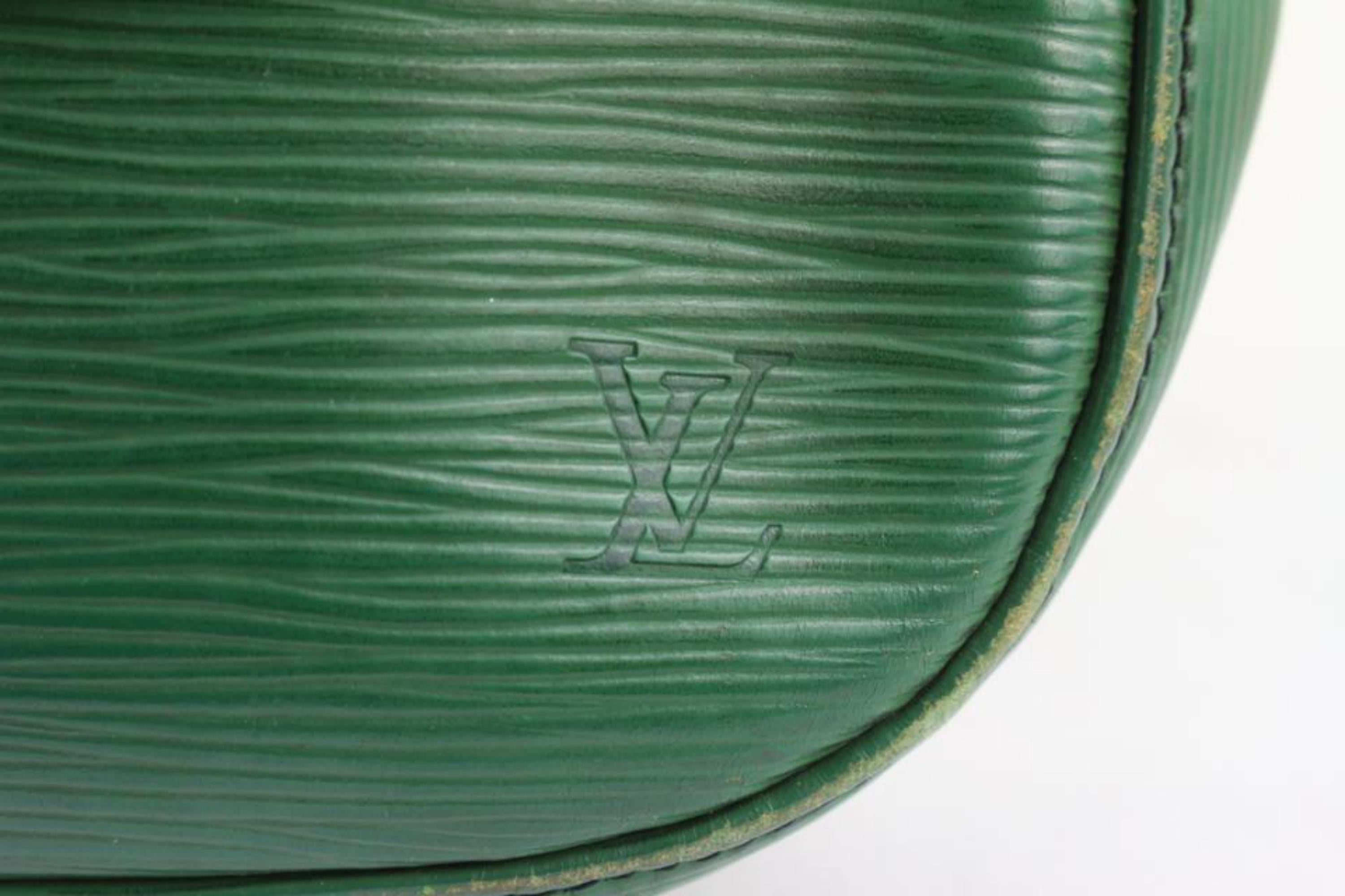 Gray Louis Vuitton Green Epi Leather Borneo Saint Cloud Crossbody Bag 1LV1015