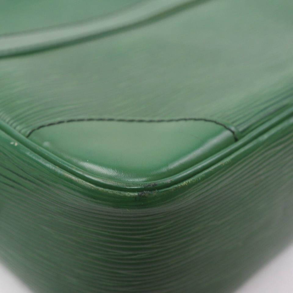 Louis Vuitton Green Epi Leather Borneo Trocadero Crossbody Bag 863118 2