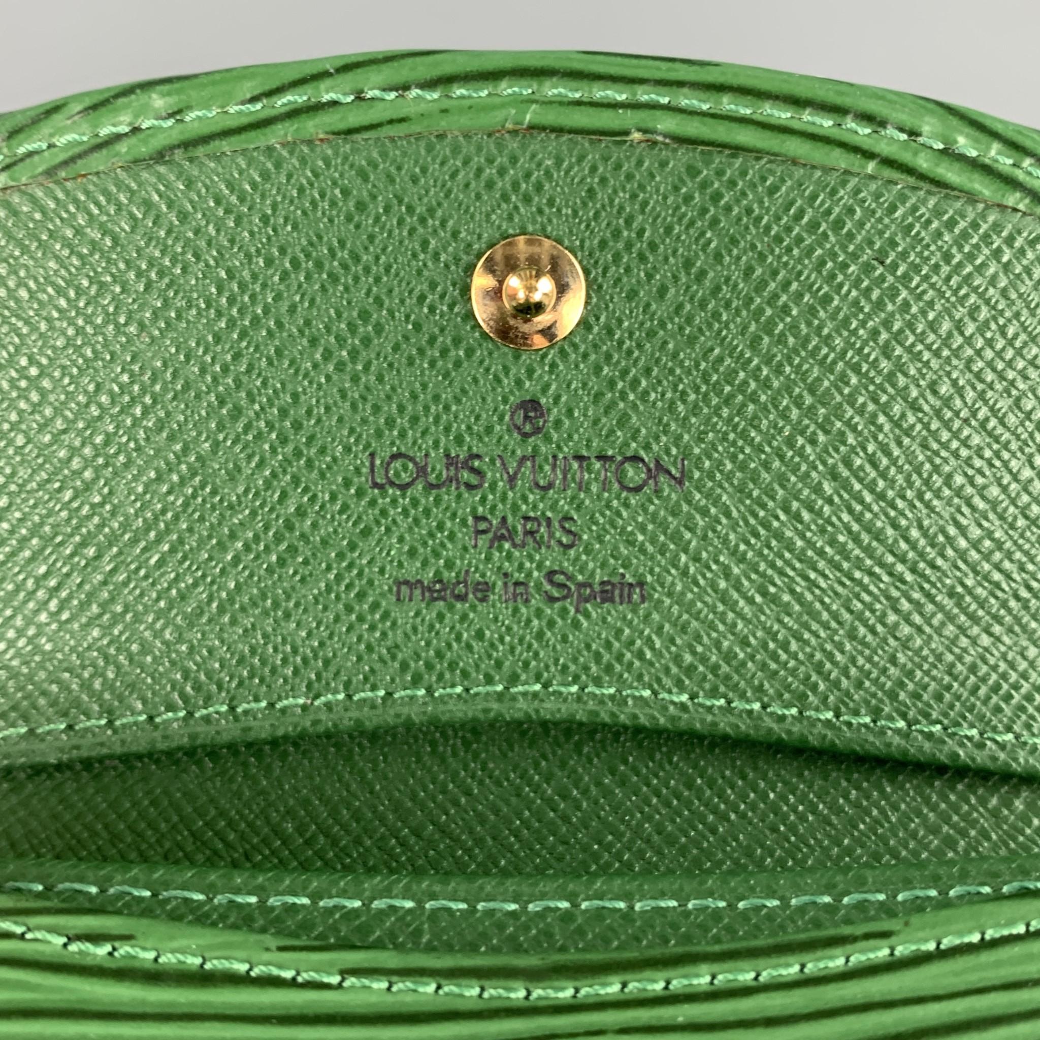 LOUIS VUITTON Green Epi Leather Coin Purse Card Holder Wallet In Good Condition In San Francisco, CA