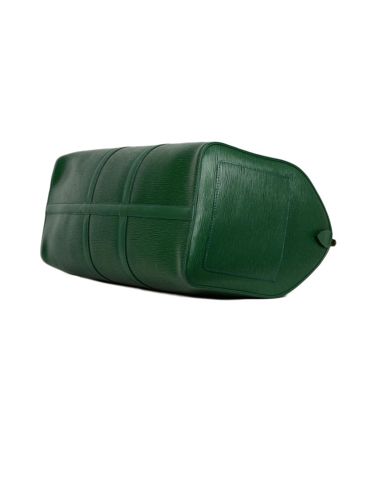 Chalk leather weekend bag Louis Vuitton Green in Leather - 27656966