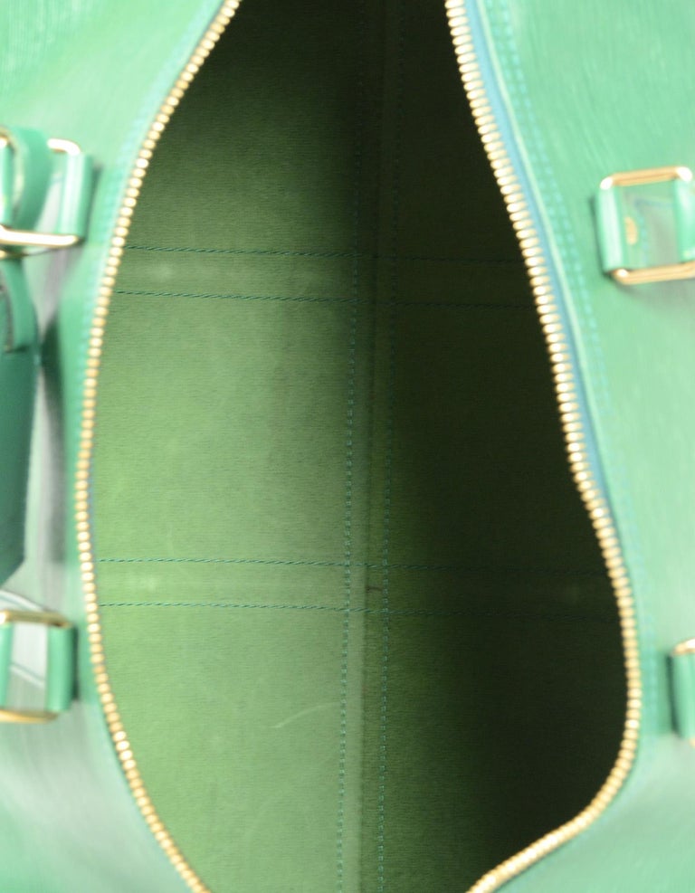 Keepall leather travel bag Louis Vuitton Green in Leather - 27478416