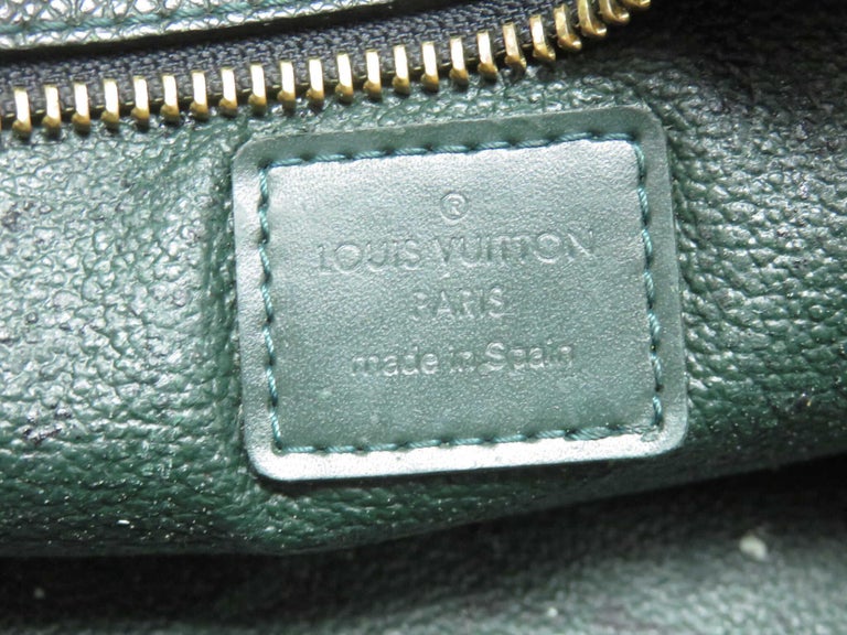 Louis Vuitton Green Epi Leather Toiletry Pouch For Sale at 1stDibs