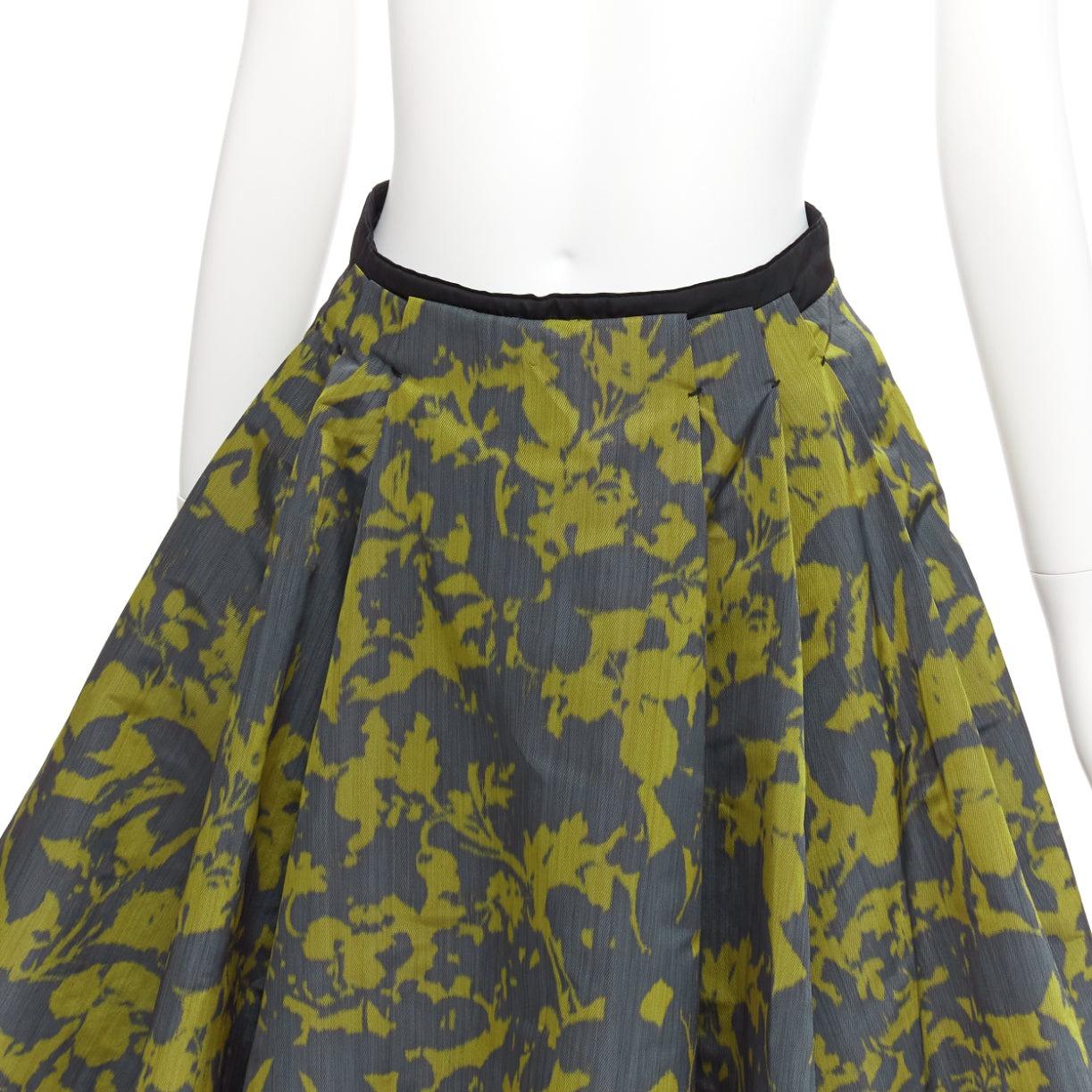 LOUIS VUITTON green floral jacquard velvet trim LV zip flared skirt For Sale 2