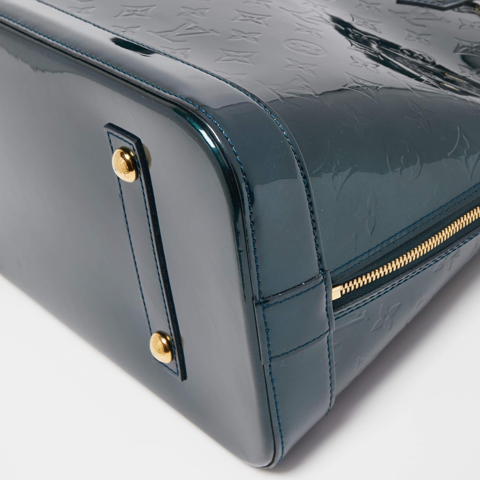 Louis Vuitton - Sac vert « Vernis Alma GM » monogrammé 1