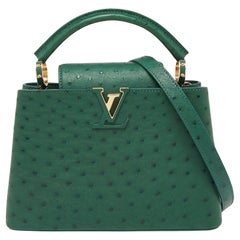 Louis Vuitton Capucines BB Tasche aus grünem Straußenleder in Grün