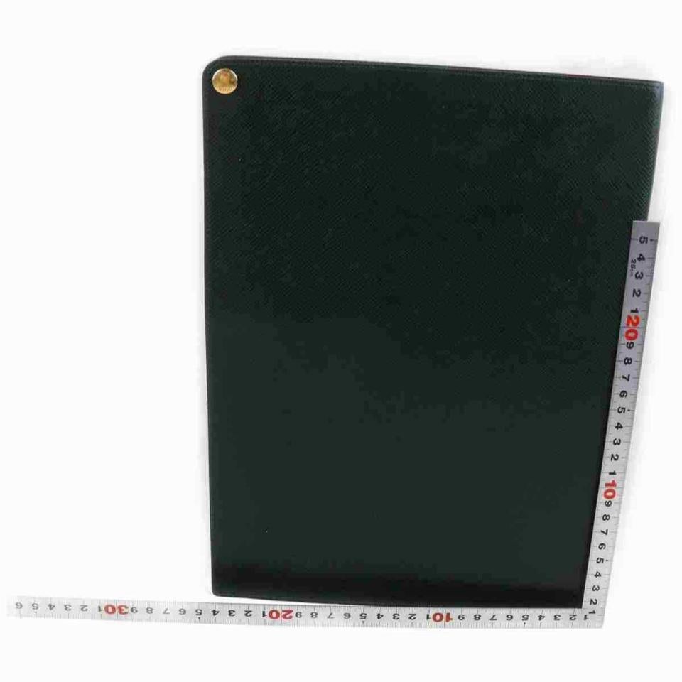 Louis Vuitton Green Porte Anniversary Limited Documents Taiga Leather Folder 872 In Good Condition In Dix hills, NY