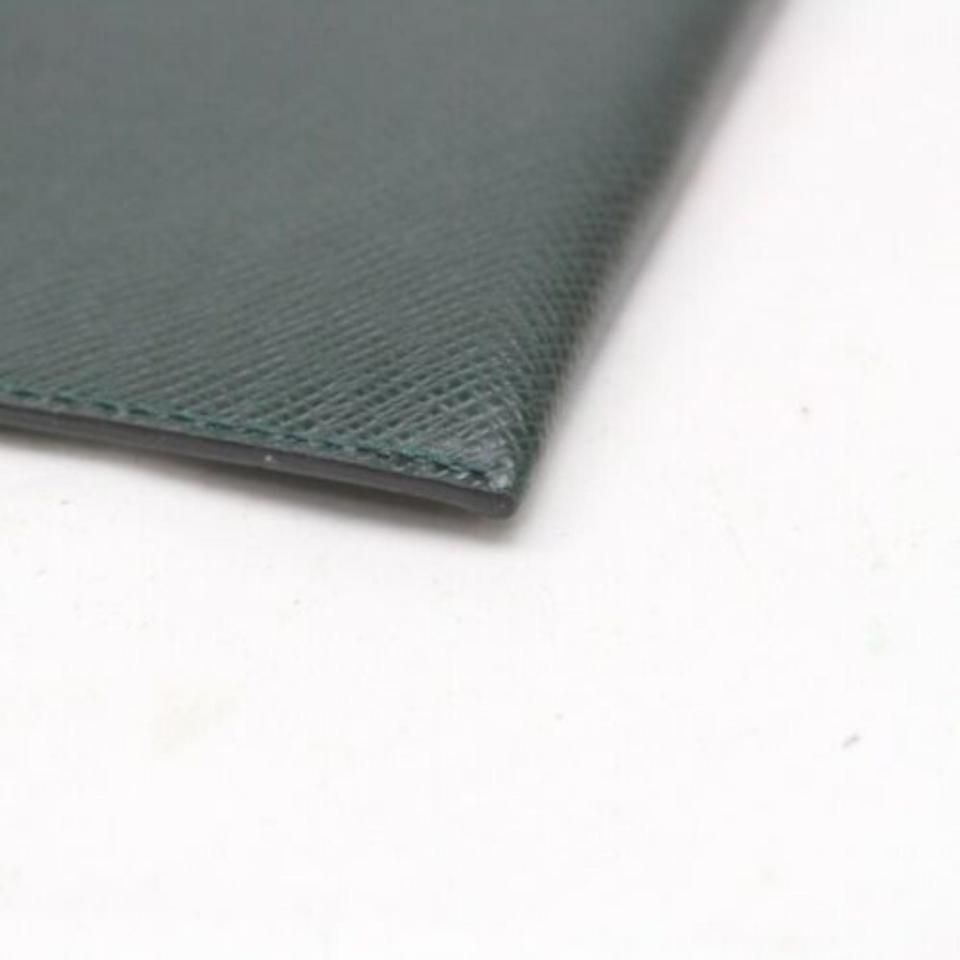 Limitierte Dokumente zum Jahrestag von Louis Vuitton in Grün aus Taiga-Leder, Folder 872 im Angebot 3
