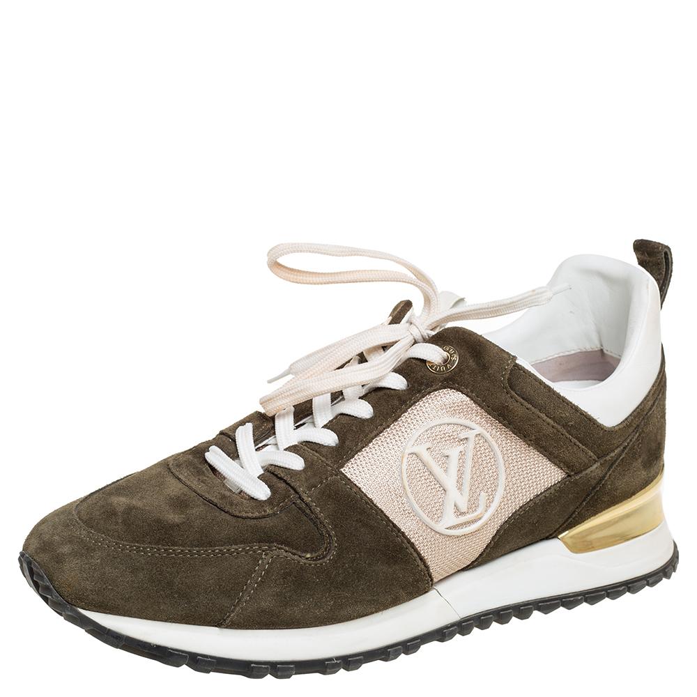 Made to provide comfort, these Run Away sneakers by Louis Vuitton are trendy and stylish. They've been crafted from suede & mesh and designed with lace-up vamps, perforated details, and the label on the metal inserts. Wear them with your casual