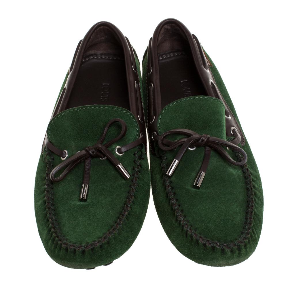Simple and seamless, these loafers from the house of Louis Vuitton bring comfort and style together. Crafted from suede and leather that makes them durable, this pair of loafers can be paired with your everyday ensembles to mirror a trendy