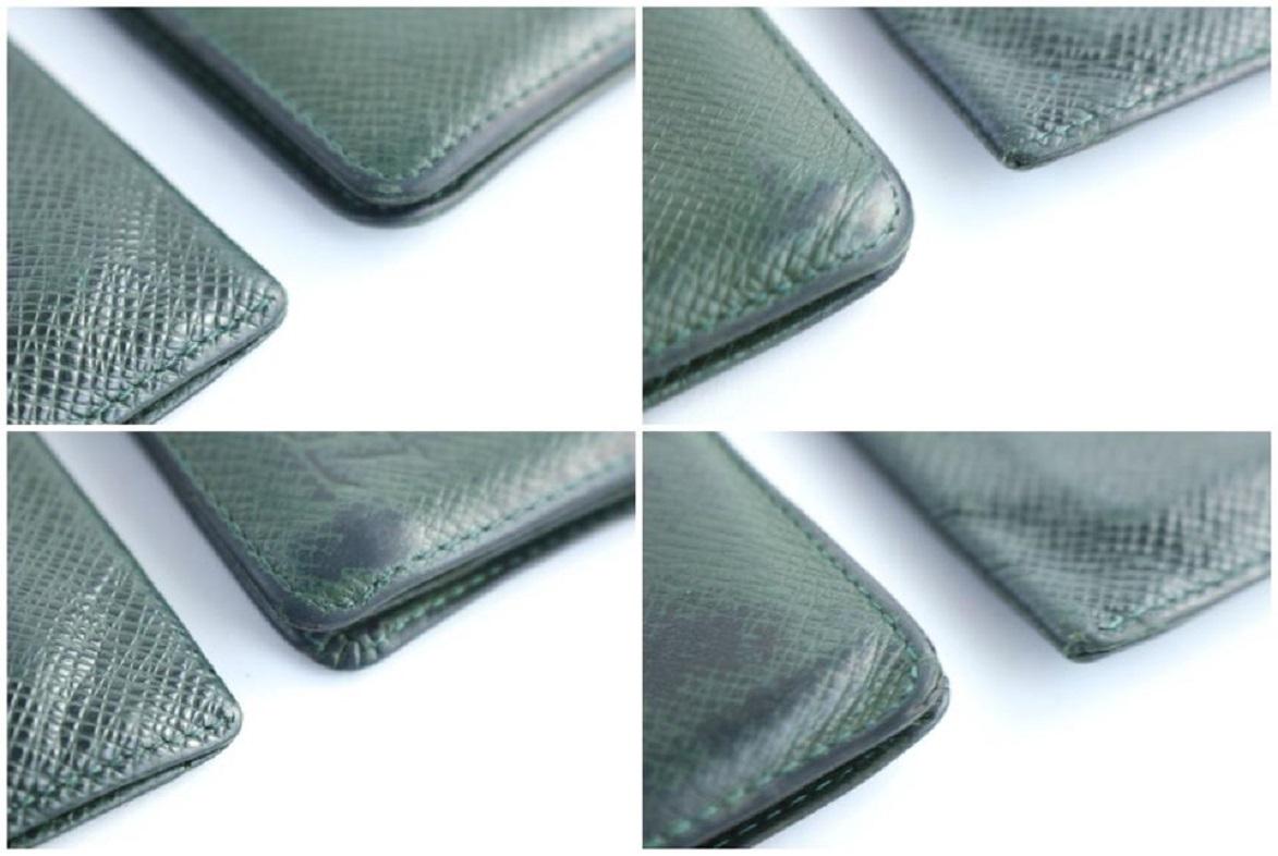 Louis Vuitton Green Taiga and Card Case Set 226904 Wallet For Sale 2