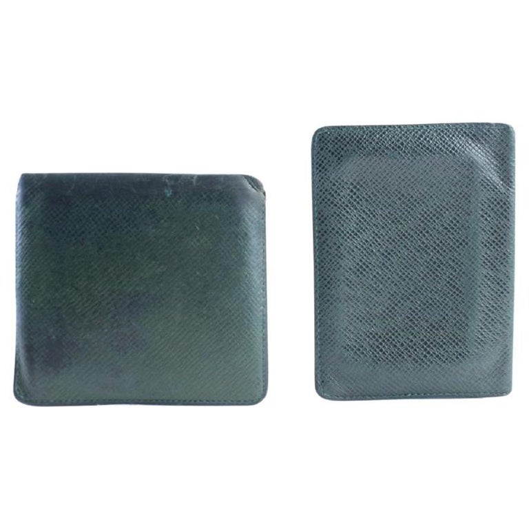 Louis Vuitton Green Taiga and Card Case Set 226904 Wallet For Sale at  1stDibs