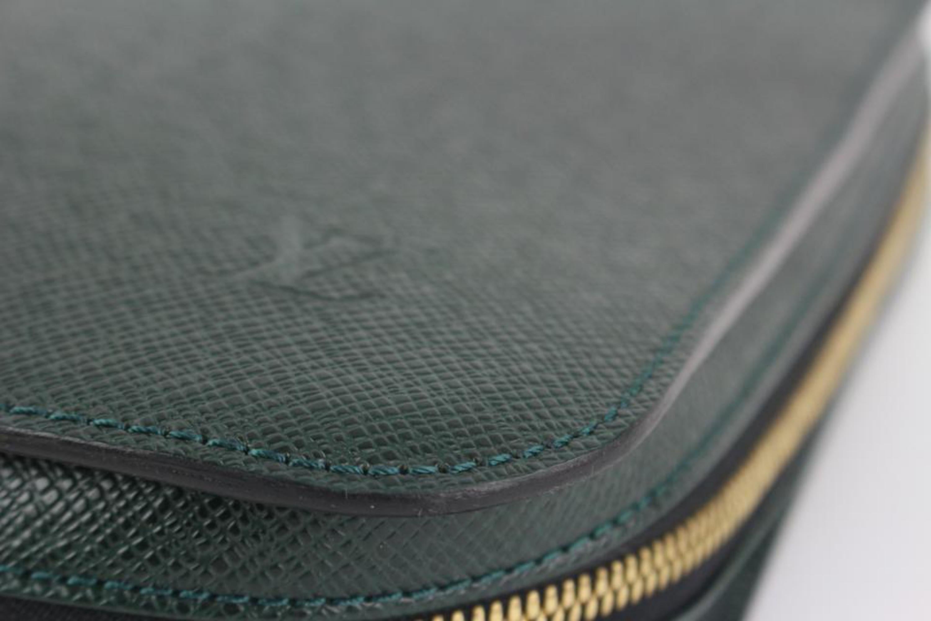 Black Louis Vuitton Green Taiga Leather Attache Portfolio 1213lv12