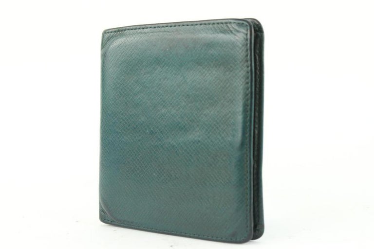 Louis Vuitton LV Vintage Men's Taiga Leather Wallet Green Bifold Worn  Torn