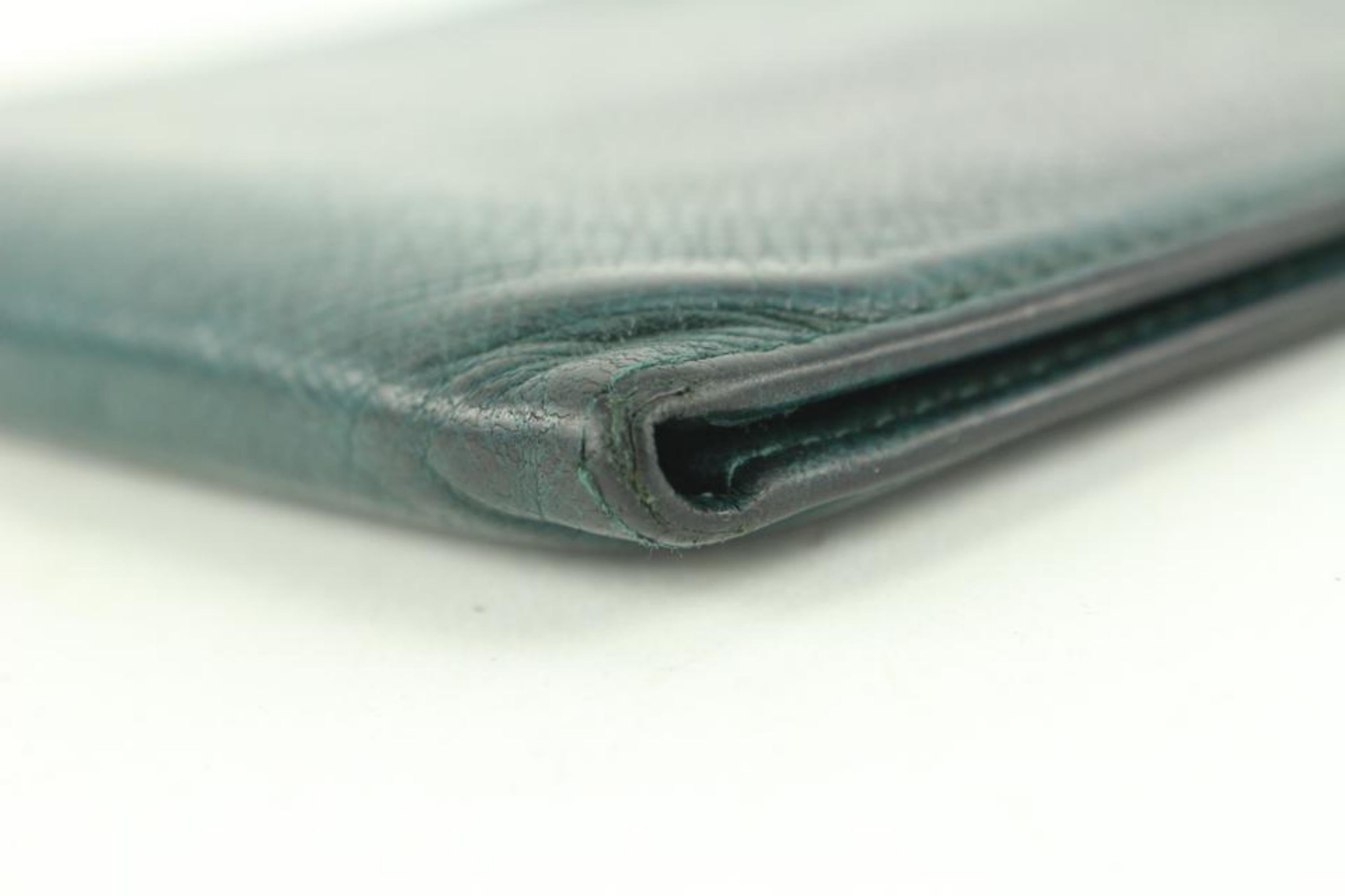 Louis Vuitton Green Taiga Leather Bifold Men's Wallet Marco Florin Slender 5LV11 1